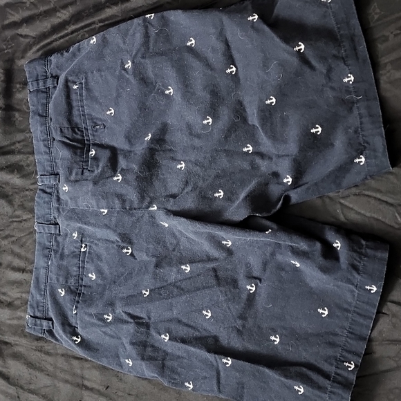 Banana Republic shorts 10" inseam - Picture 3 of 3